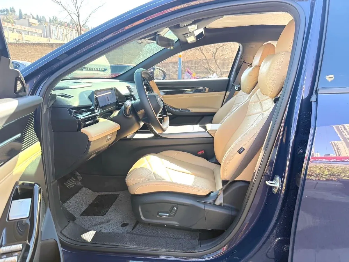 2023 Geely Galaxy L6 1.5T 163HP L4 3DHT PHEV,autocango,china used car exporter,china ev exporter,chinese used car exporter,chinese used ev exporter