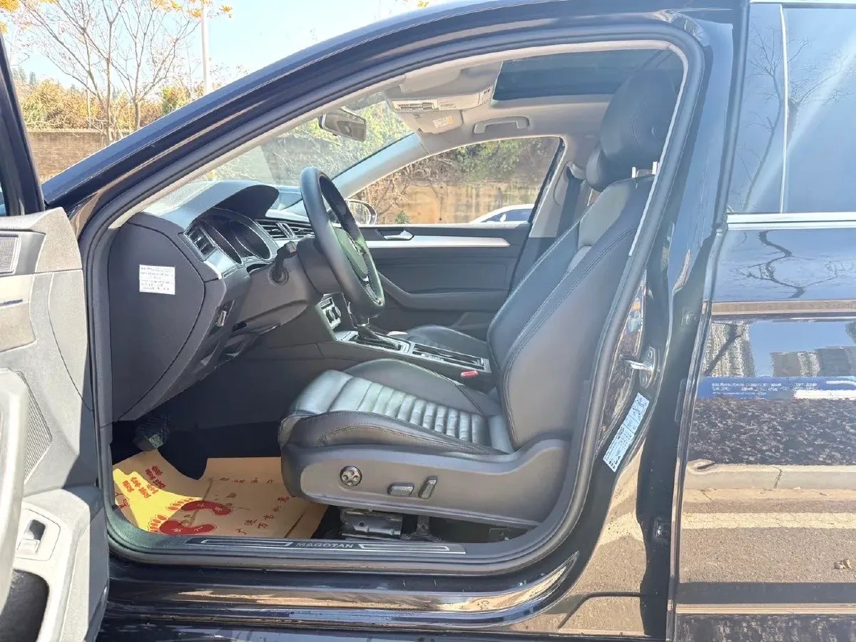 2019 Citroen C6 1.6T 170HP L4 6AT,autocango,china used car exporter,china ev exporter,chinese used car exporter,chinese used ev exporter