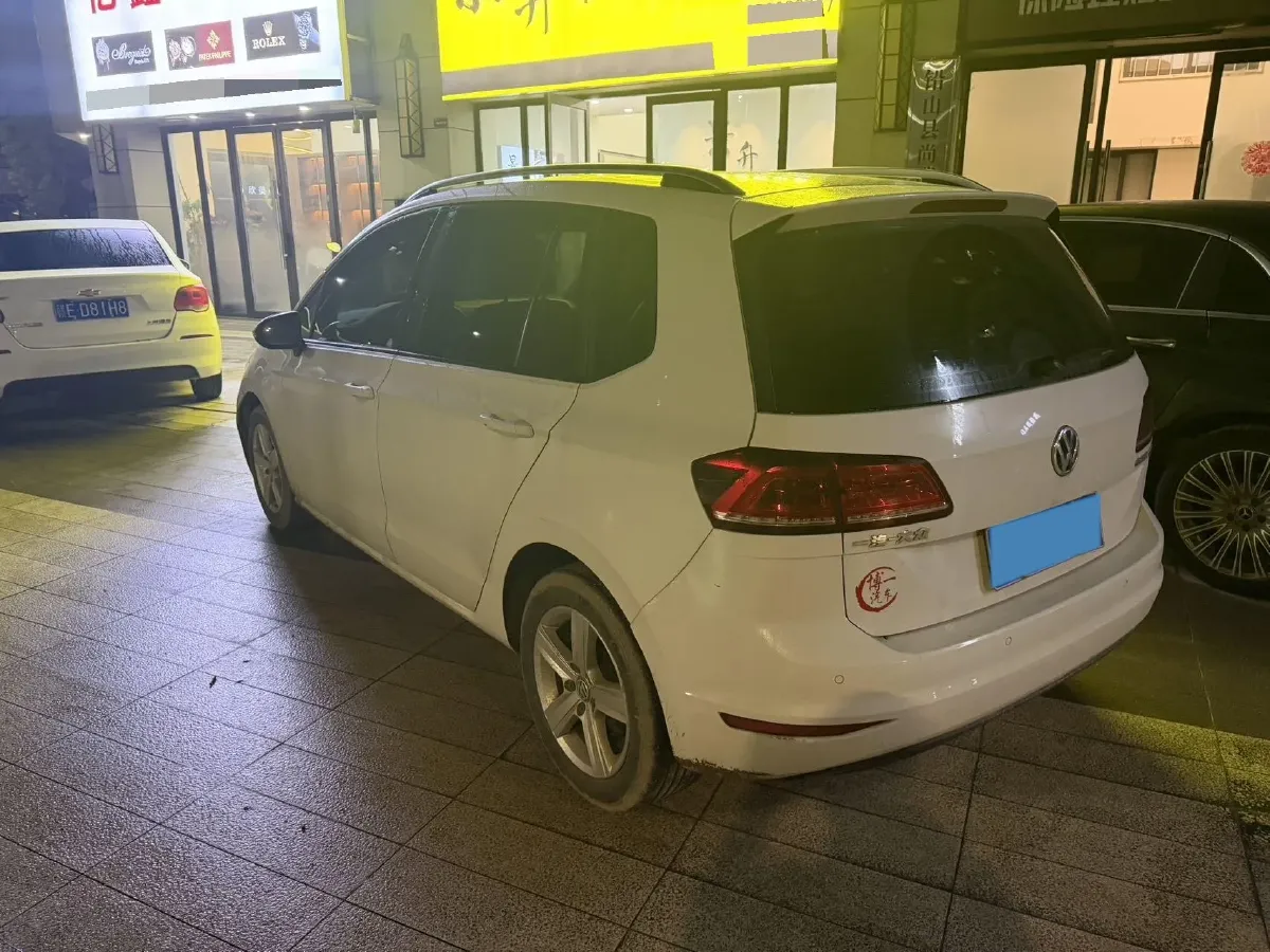 2016 Volkswagen Golf Sportsvan 1.6L 110HP L4 6AT,autocango,china used car exporter,china ev exporter,chinese used car exporter,chinese used ev exporter