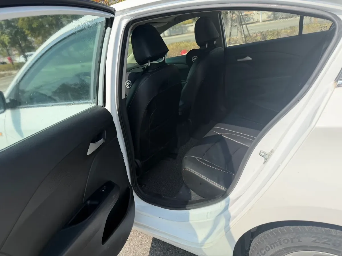 2019 Chevrolet Cavalier 1.5L 113HP L4 6AT,autocango,china used car exporter,china ev exporter,chinese used car exporter,chinese used ev exporter