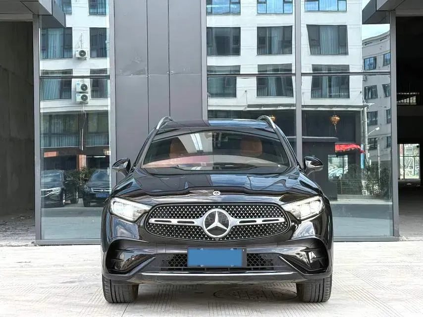 2023 Mercedes-Benz GLC Class 2.0T 258HP L4 9AT,autocango,china used car exporter,china ev exporter,chinese used car exporter,chinese used ev exporter