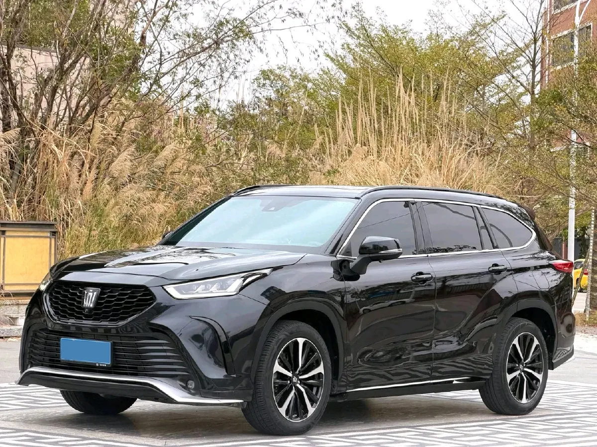 2022 Toyota Crown Kluger 2.0T 248HP L4 8AT,autocango,china used car exporter,china ev exporter,chinese used car exporter,chinese used ev exporter