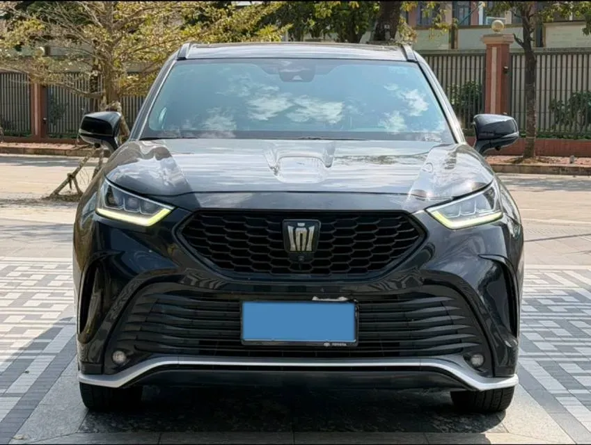 2022 Toyota Crown Kluger 2.0T 248HP L4 8AT,autocango,china used car exporter,china ev exporter,chinese used car exporter,chinese used ev exporter