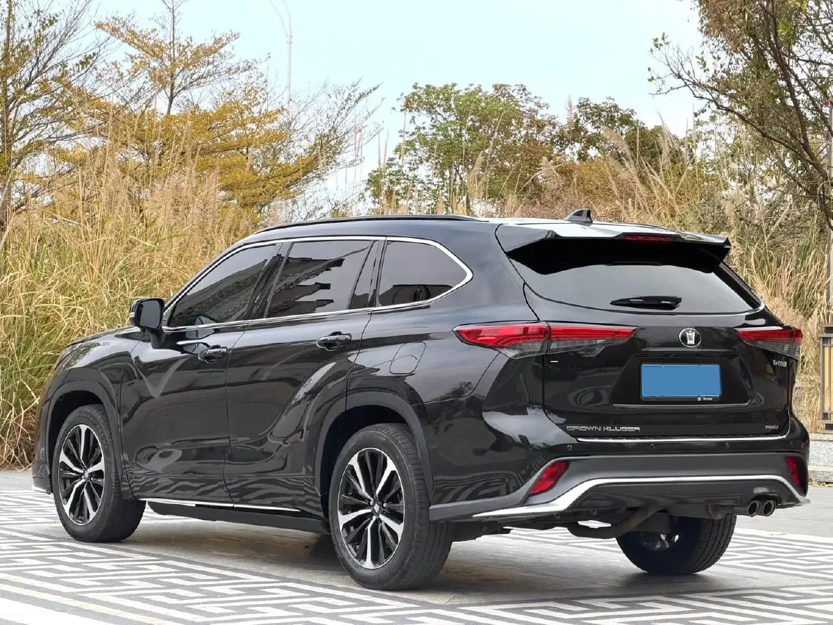 2022 Toyota Crown Kluger 2.0T 248HP L4 8AT,autocango,china used car exporter,china ev exporter,chinese used car exporter,chinese used ev exporter