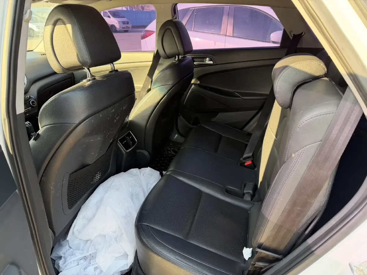 2021 Toyota RAV4 2.0L 171HP L4 CVT,autocango,china used car exporter,china ev exporter,chinese used car exporter,chinese used ev exporter