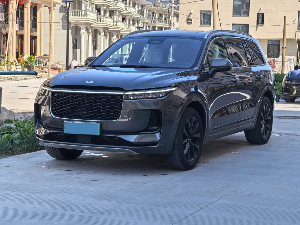 2021 Li ONE Range Extended 131HP REEV 40.5KWH,autocango,china used car exporter,china ev exporter,chinese used car exporter,chinese used ev exporter