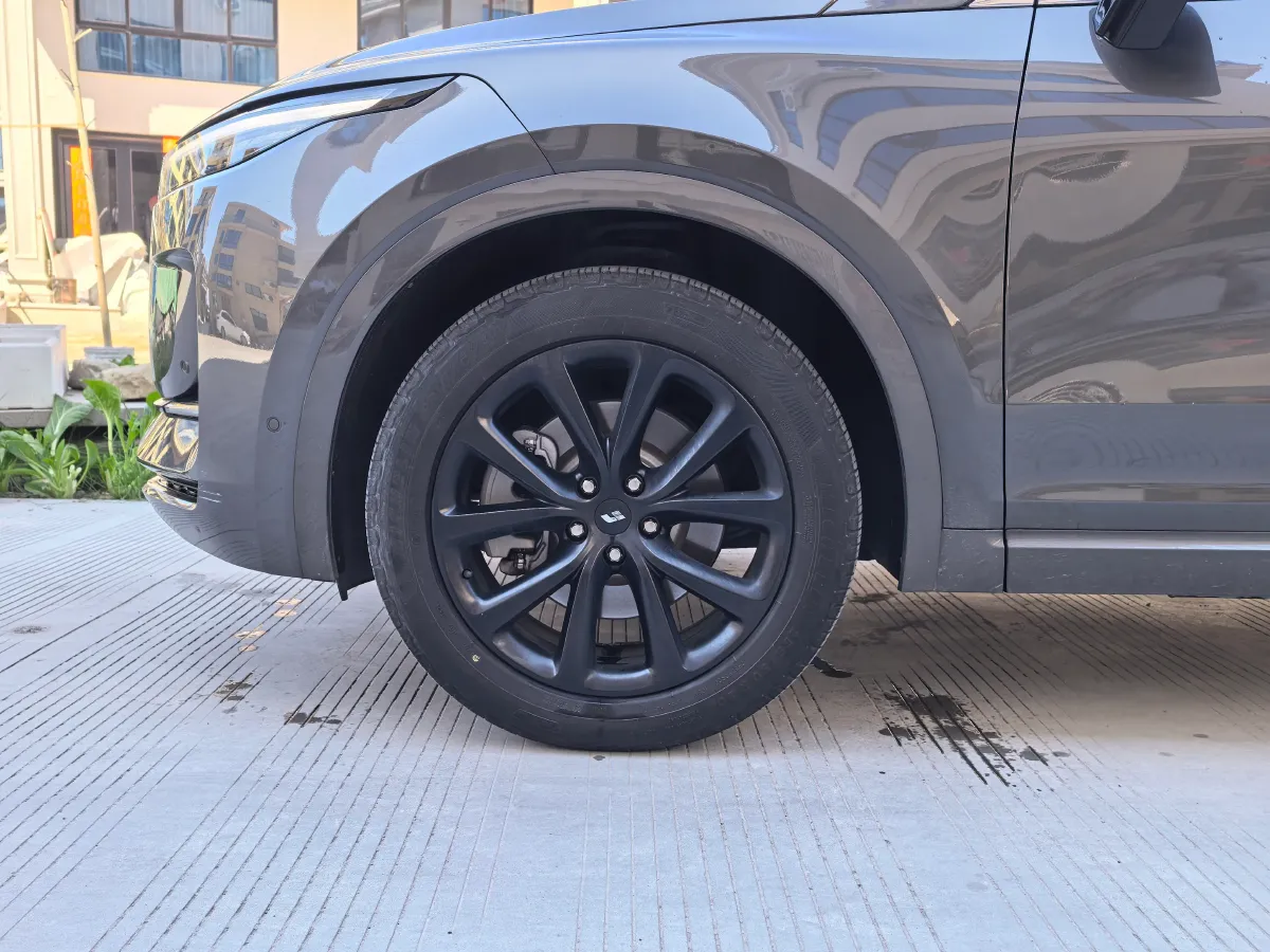 2021 Li ONE Range Extended 131HP REEV 40.5KWH,autocango,china used car exporter,china ev exporter,chinese used car exporter,chinese used ev exporter