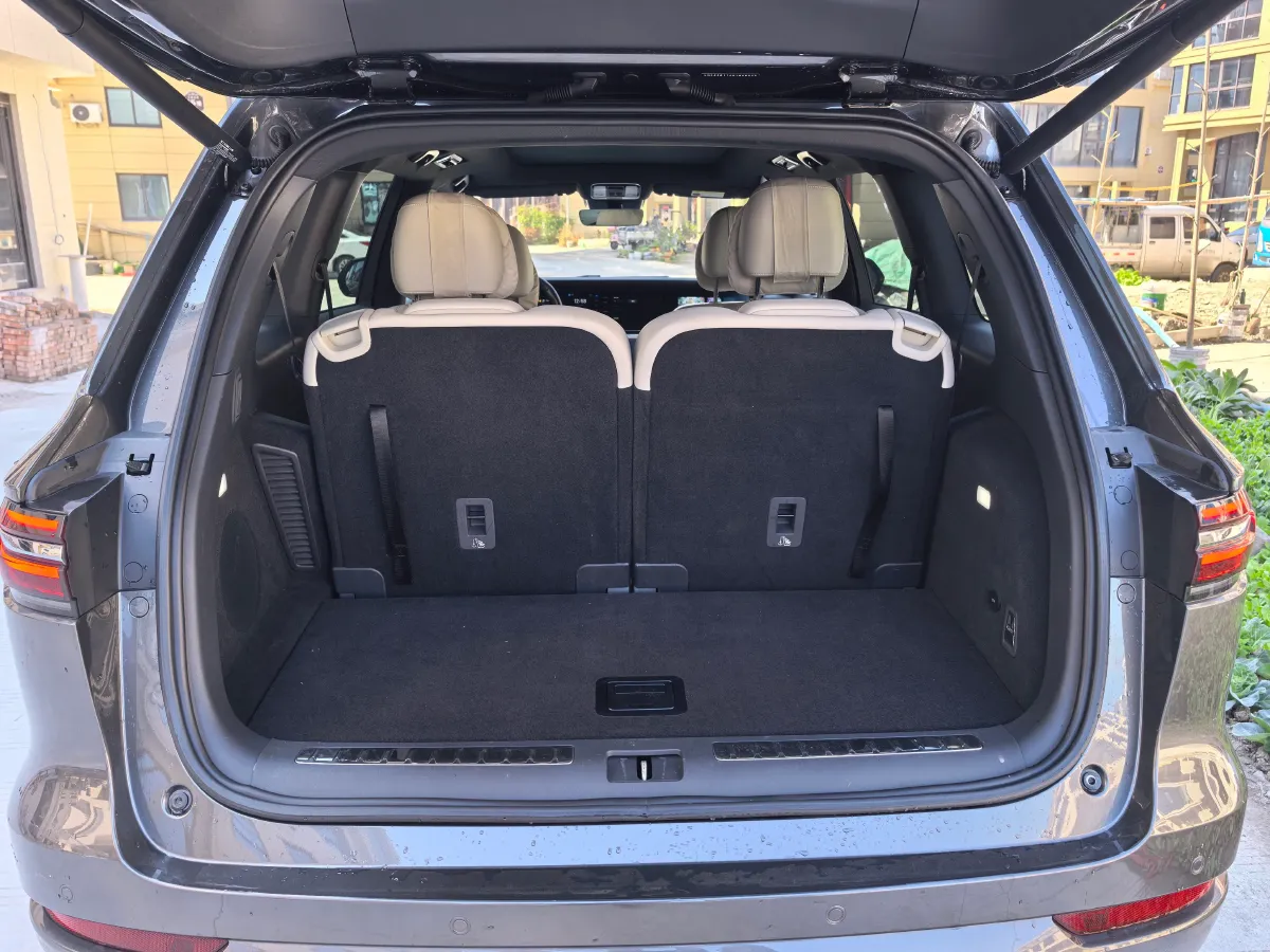 2021 Li ONE Range Extended 131HP REEV 40.5KWH,autocango,china used car exporter,china ev exporter,chinese used car exporter,chinese used ev exporter