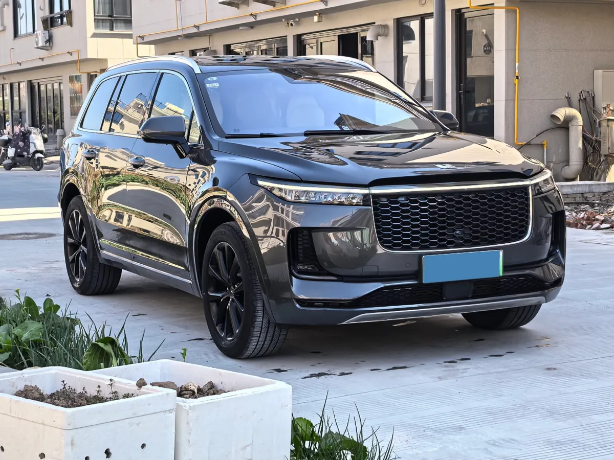2021 Li ONE Range Extended 131HP REEV 40.5KWH,autocango,china used car exporter,china ev exporter,chinese used car exporter,chinese used ev exporter