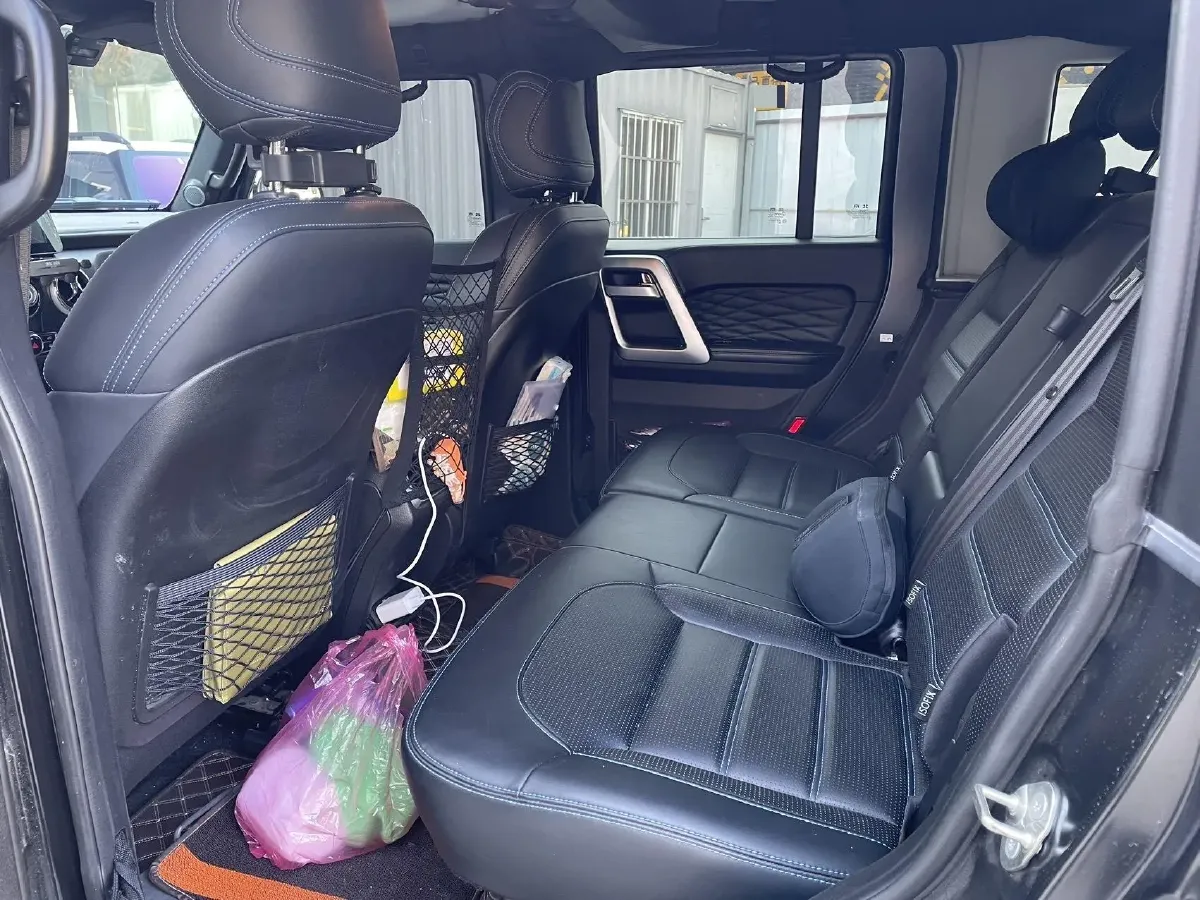 2021 Beijing BJ40 2.0T 163HP L4 8AT,autocango,china used car exporter,china ev exporter,chinese used car exporter,chinese used ev exporter