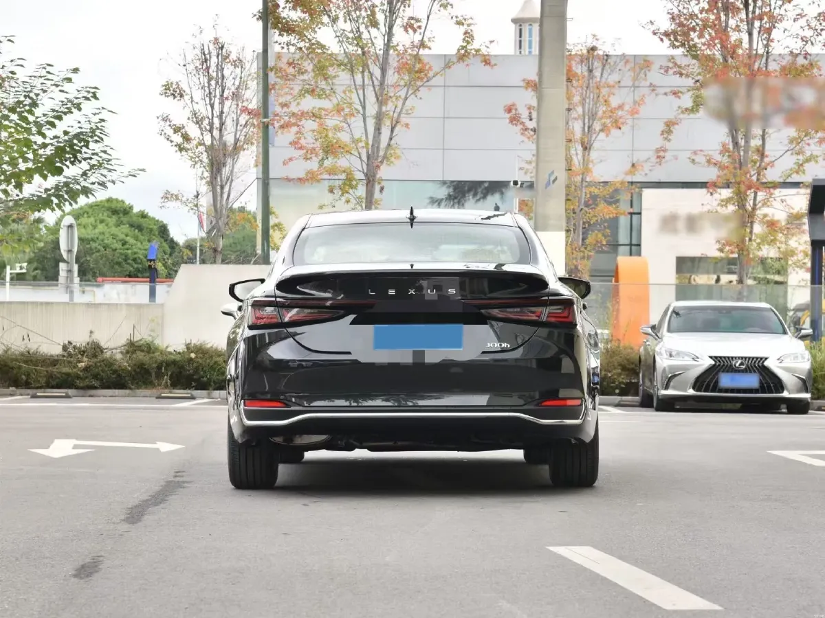 2025 Lexus ES 2.0L 173HP L4 CVT,autocango,china used car exporter,china ev exporter,chinese used car exporter,chinese used ev exporter