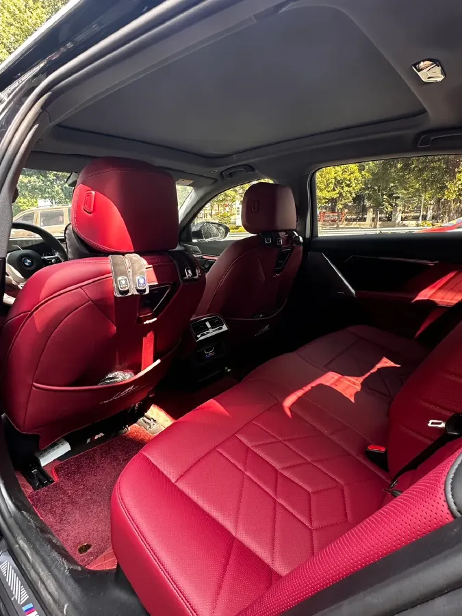 2025 BMW 5 Series 2.0T 258HP L4 8AT,autocango,china used car exporter,china ev exporter,chinese used car exporter,chinese used ev exporter