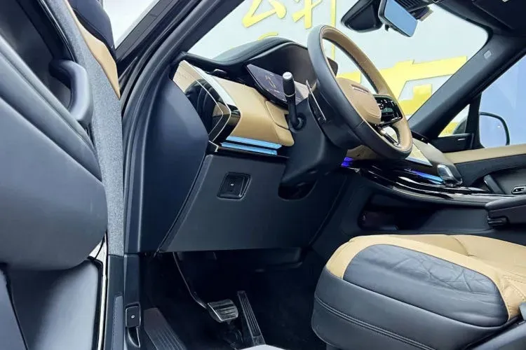 2023 Land Rover Range Rover Sport 3.0T 400HP L6 8AT,autocango,china used car exporter,china ev exporter,chinese used car exporter,chinese used ev exporter