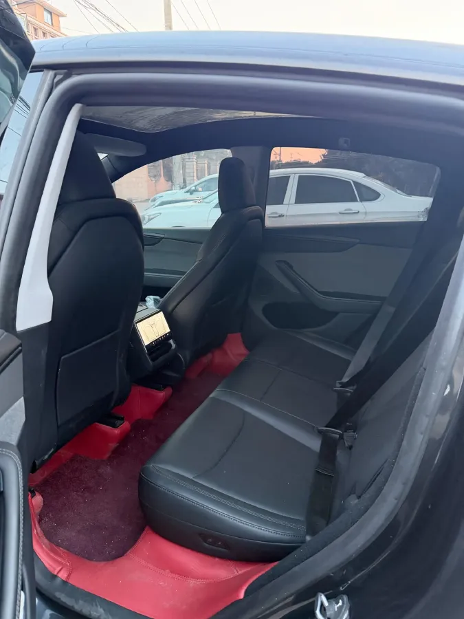 2025 Tesla Model Y BEV 62.5KWH,autocango,china used car exporter,china ev exporter,chinese used car exporter,chinese used ev exporter