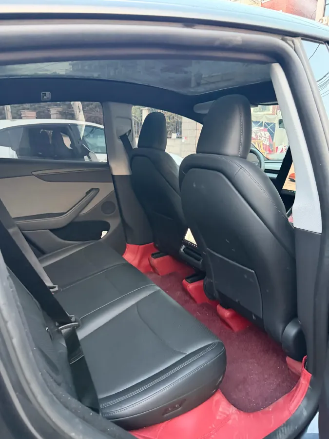 2025 Tesla Model Y BEV 62.5KWH,autocango,china used car exporter,china ev exporter,chinese used car exporter,chinese used ev exporter