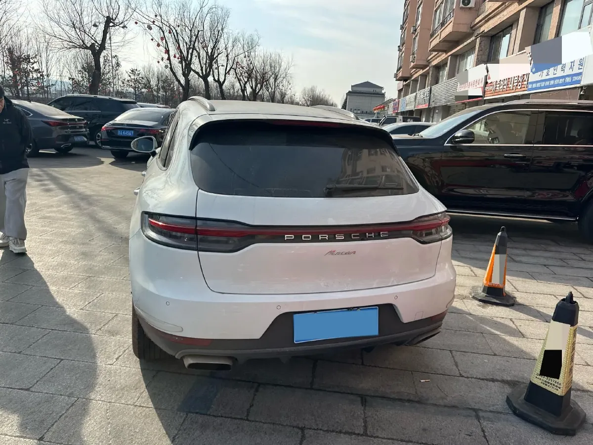 2018 Porsche Macan 2.0T 252HP L4 7DCT,autocango,china used car exporter,china ev exporter,chinese used car exporter,chinese used ev exporter