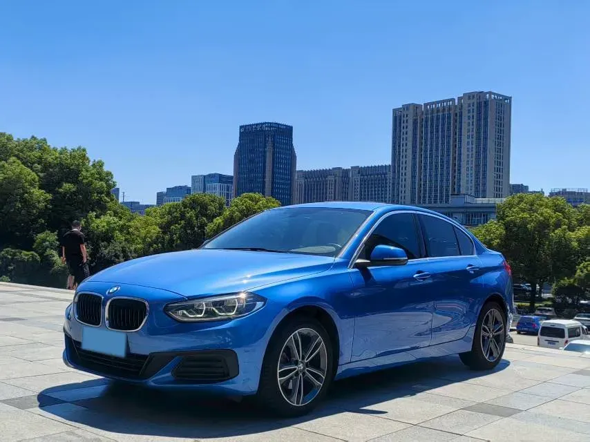 2020 BMW 1 Series 1.5T 140HP L3 7DCT,autocango,china used car exporter,china ev exporter,chinese used car exporter,chinese used ev exporter