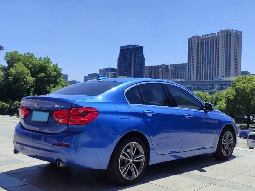 2020 BMW 1 Series 1.5T 140HP L3 7DCT,autocango,china used car exporter,china ev exporter,chinese used car exporter,chinese used ev exporter