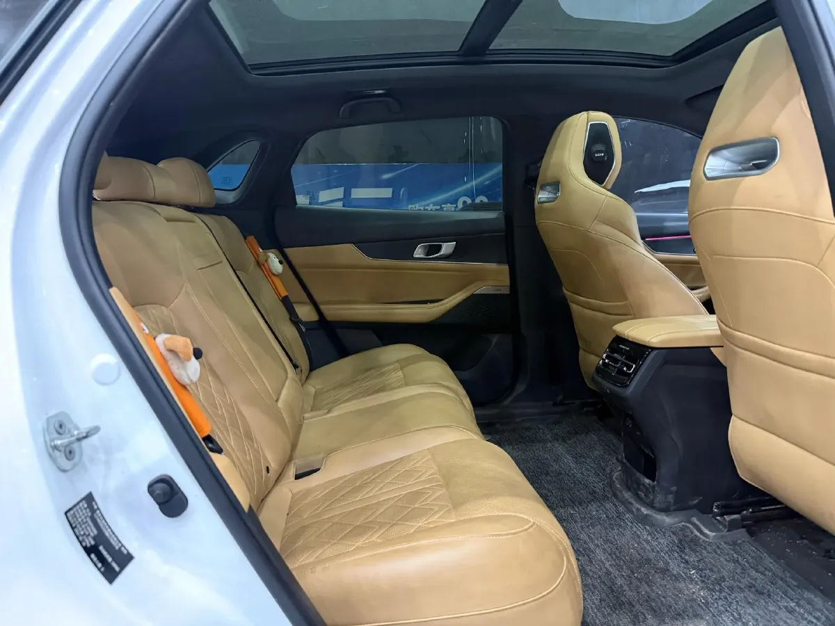 2021 ChangAn UNI-K 2.0T 233HP L4 8AT,autocango,china used car exporter,china ev exporter,chinese used car exporter,chinese used ev exporter