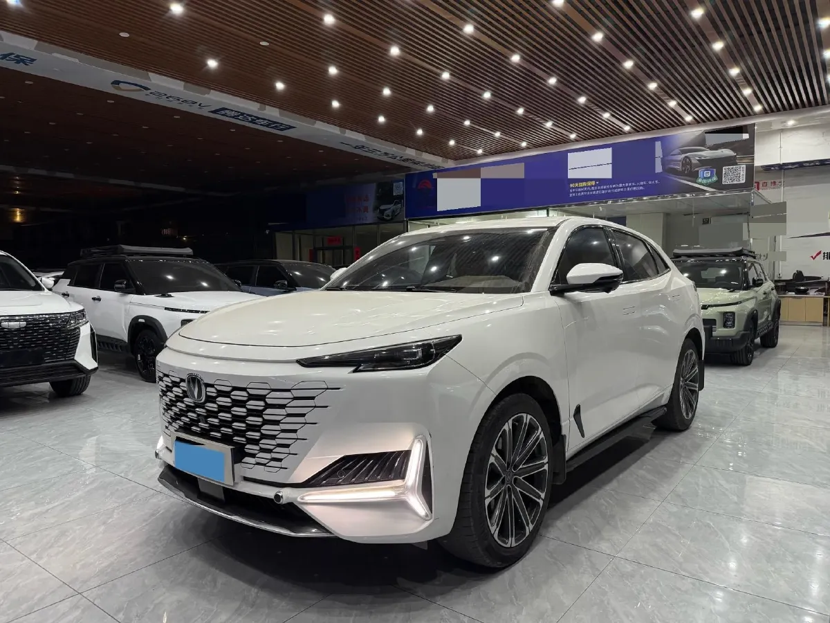2021 ChangAn UNI-K 2.0T 233HP L4 8AT,autocango,china used car exporter,china ev exporter,chinese used car exporter,chinese used ev exporter