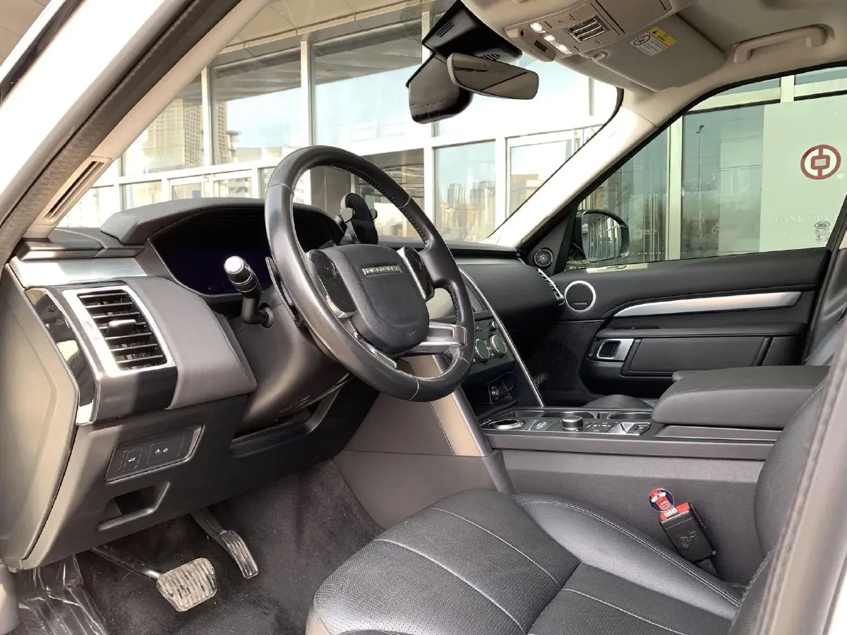 2020 Land Rover Discovery 3.0T 340HP V6 8AT,autocango,china used car exporter,china ev exporter,chinese used car exporter,chinese used ev exporter