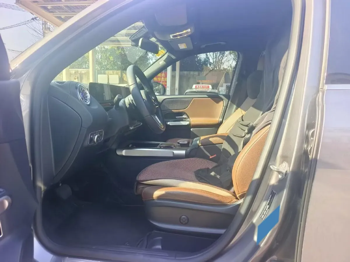 2022 Mercedes-Benz GLB Class 1.3T 163HP L4 7DCT,autocango,china used car exporter,china ev exporter,chinese used car exporter,chinese used ev exporter