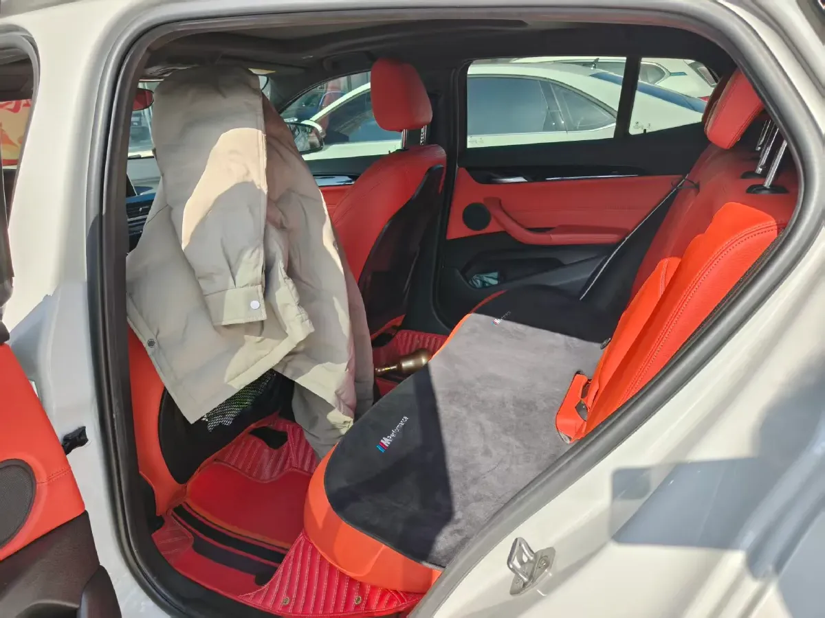 2020 BMW X2 2.0T 192HP L4 7DCT,autocango,china used car exporter,china ev exporter,chinese used car exporter,chinese used ev exporter