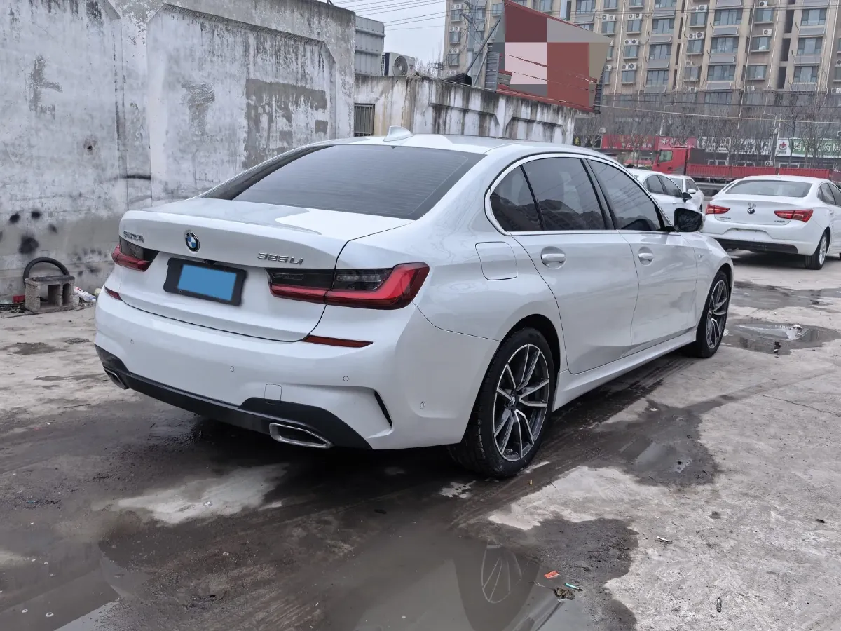 2022 BMW 3 Series 2.0T 184HP L4 8AT,autocango,china used car exporter,china ev exporter,chinese used car exporter,chinese used ev exporter