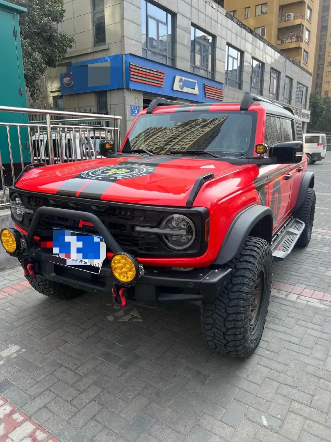 2024 Ford Bronco 2.3T 275HP L4 10AT,autocango,china used car exporter,china ev exporter,chinese used car exporter,chinese used ev exporter