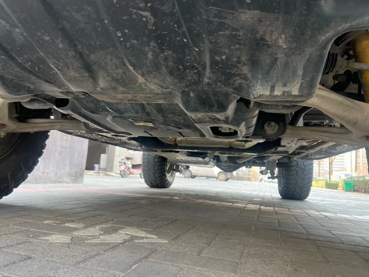 2024 Ford Bronco 2.3T 275HP L4 10AT,autocango,china used car exporter,china ev exporter,chinese used car exporter,chinese used ev exporter