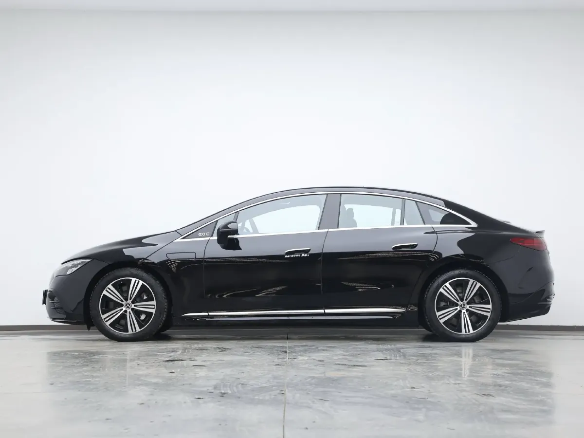 2025 Mercedes-Benz EQE Class BEV 96.1KWH,autocango,china used car exporter,china ev exporter,chinese used car exporter,chinese used ev exporter