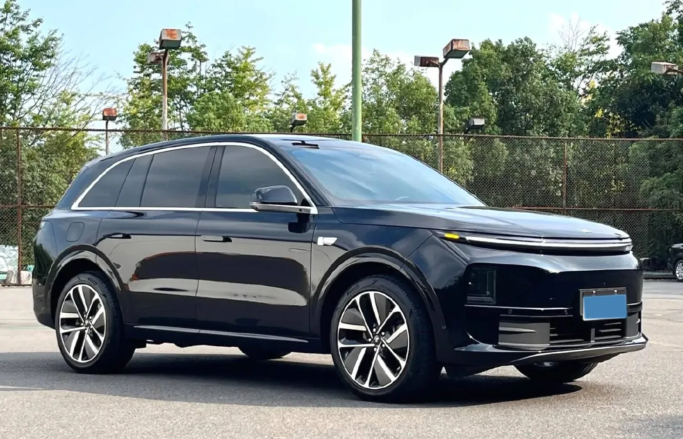 2024 Li L6 Range Extended 154HP L4 REEV 36.8KWH,autocango,china used car exporter,china ev exporter,chinese used car exporter,chinese used ev exporter