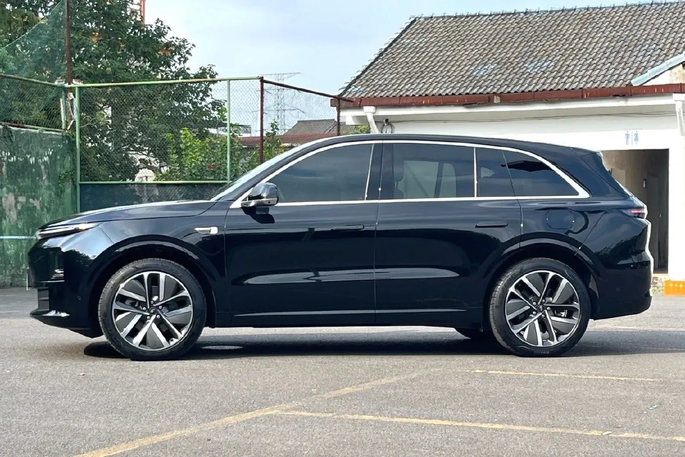 2024 Li L6 Range Extended 154HP L4 REEV 36.8KWH,autocango,china used car exporter,china ev exporter,chinese used car exporter,chinese used ev exporter