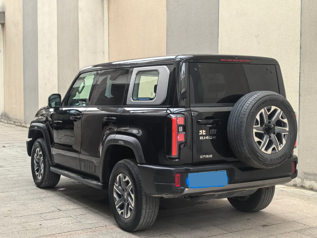 2024 Beijing BJ40 2.0T 245HP L4 8AT,autocango,china used car exporter,china ev exporter,chinese used car exporter,chinese used ev exporter