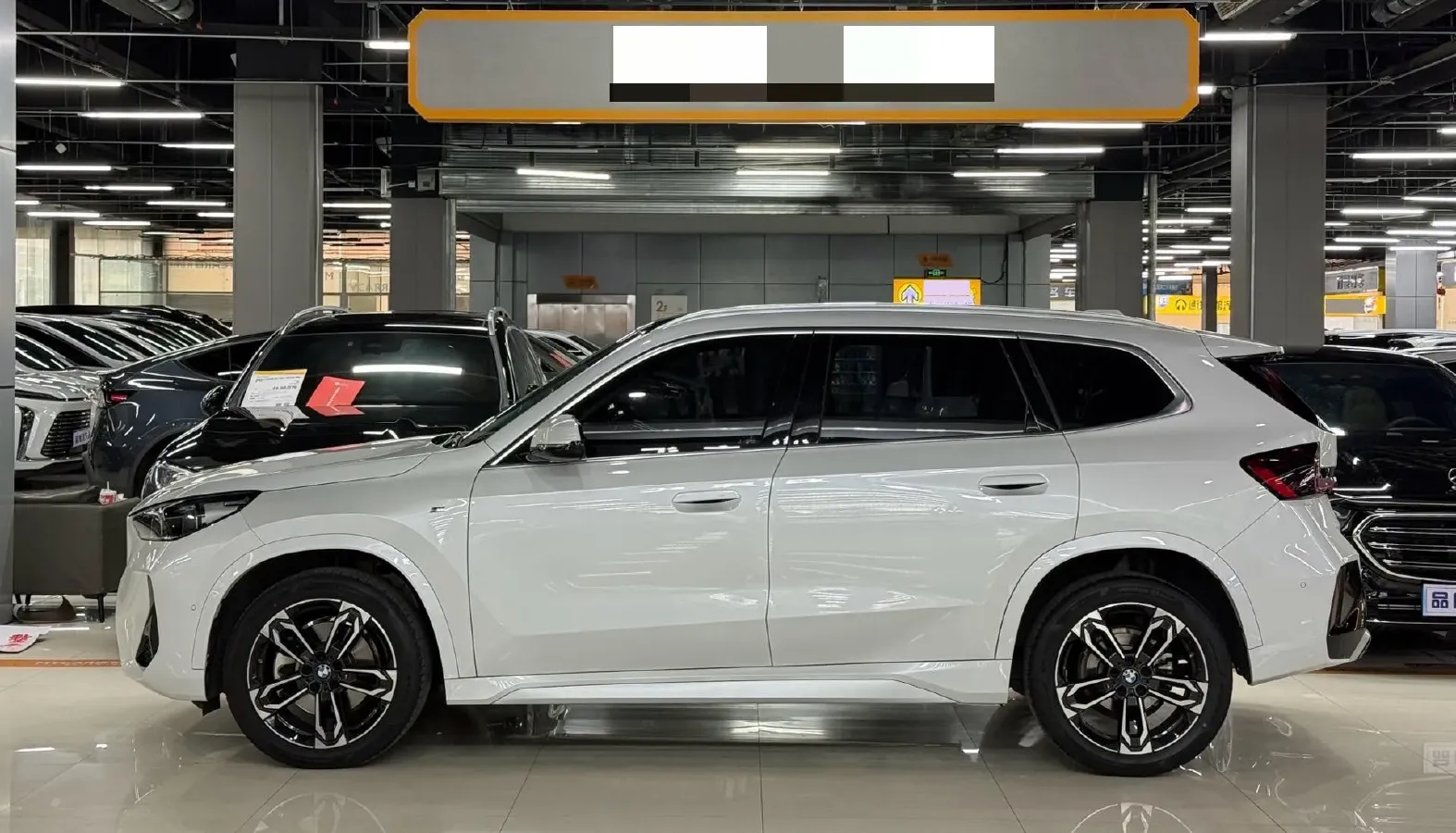 2024 BMW X1 2.0T 204HP L4 7DCT,autocango,china used car exporter,china ev exporter,chinese used car exporter,chinese used ev exporter