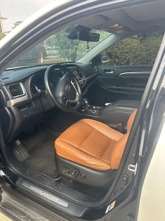 2019 HanTeng V7 1.5T 156HP L4 6AT,autocango,china used car exporter,china ev exporter,chinese used car exporter,chinese used ev exporter