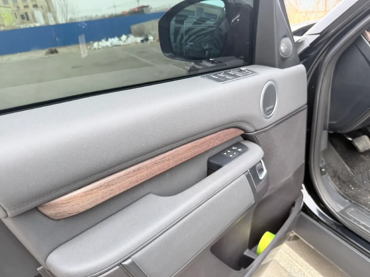 2017 Land Rover Discovery 3.0T 340HP V6 8AT,autocango,china used car exporter,china ev exporter,chinese used car exporter,chinese used ev exporter