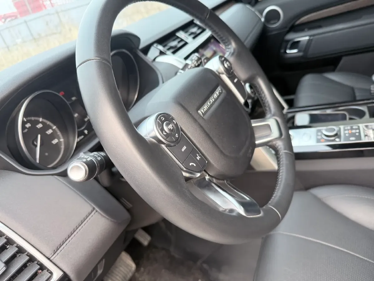 2017 Land Rover Discovery 3.0T 340HP V6 8AT,autocango,china used car exporter,china ev exporter,chinese used car exporter,chinese used ev exporter