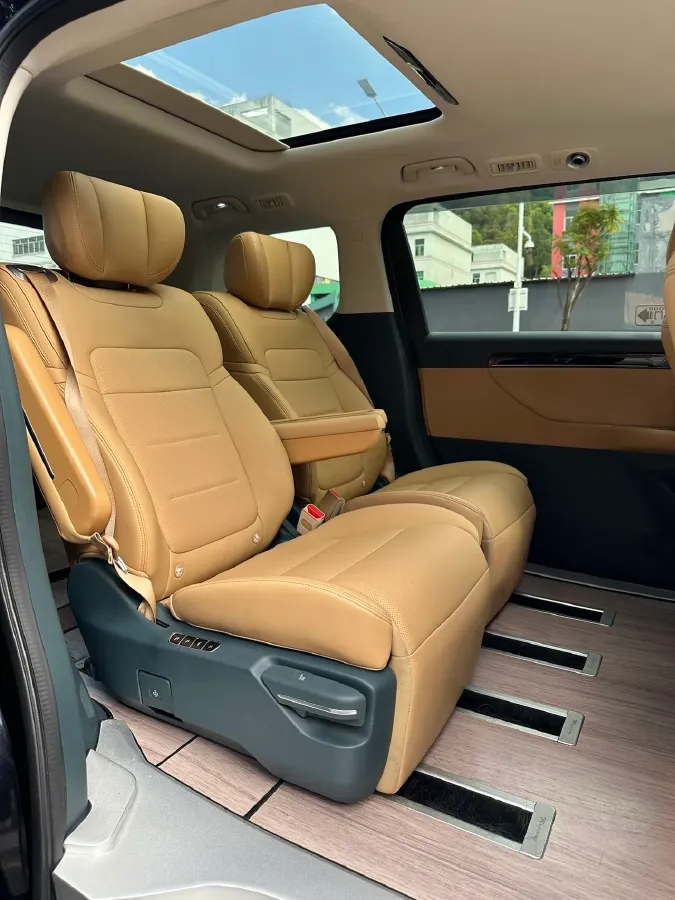 2024 GAC Trumpchi E8 2.0L 140HP L4 2DHT PHEV 25.57KWH,autocango,china used car exporter,china ev exporter,chinese used car exporter,chinese used ev exporter