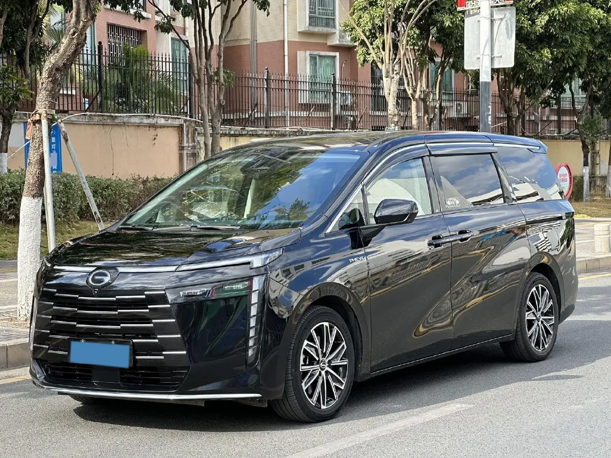 2024 GAC Trumpchi E8 2.0L 140HP L4 2DHT PHEV 25.57KWH,autocango,china used car exporter,china ev exporter,chinese used car exporter,chinese used ev exporter