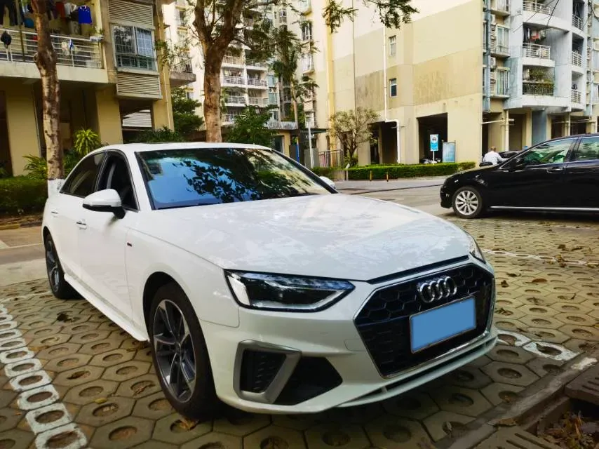 2023 Audi A4L 2.0T 190HP L4 7DCT,autocango,china used car exporter,china ev exporter,chinese used car exporter,chinese used ev exporter