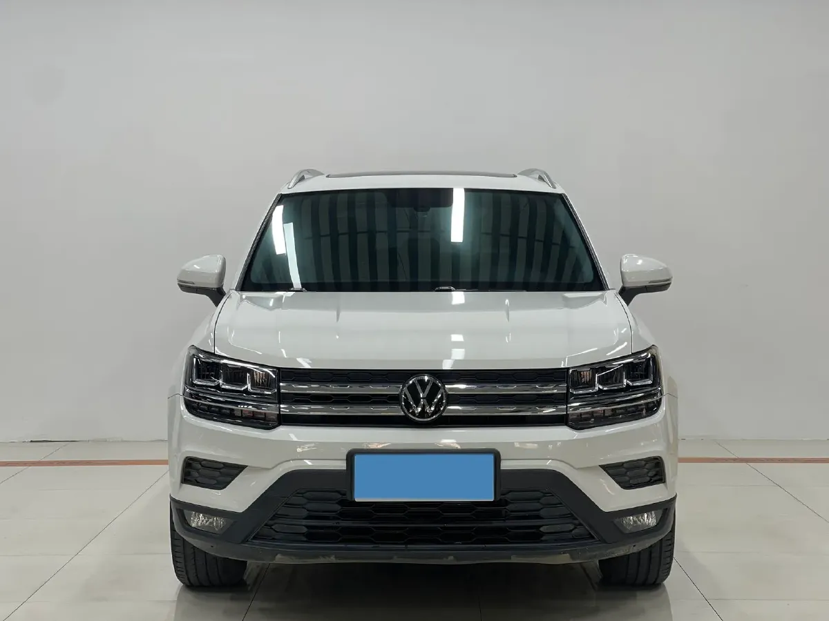 2022 Ford Transit 2.0T 202HP L4 6AT,autocango,china used car exporter,china ev exporter,chinese used car exporter,chinese used ev exporter