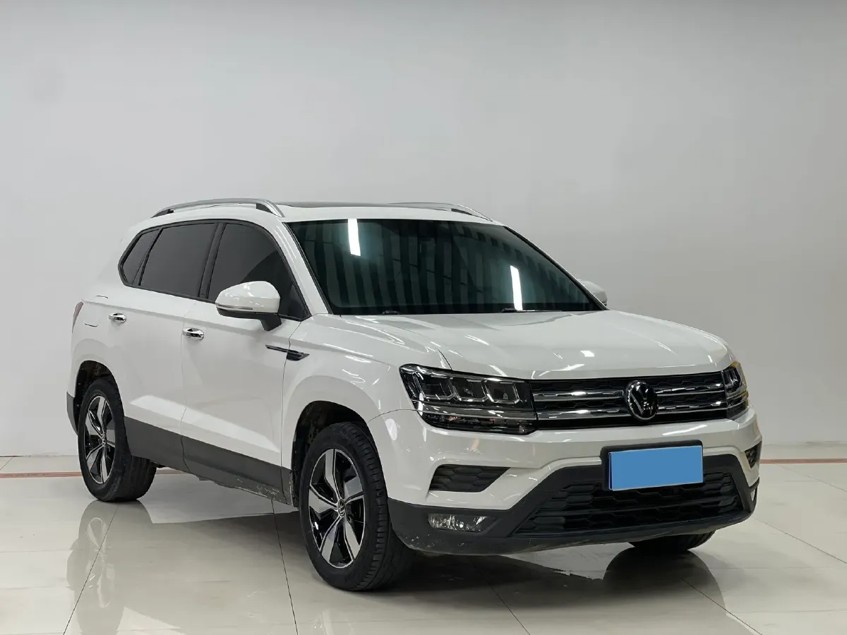 2022 Ford Transit 2.0T 202HP L4 6AT,autocango,china used car exporter,china ev exporter,chinese used car exporter,chinese used ev exporter