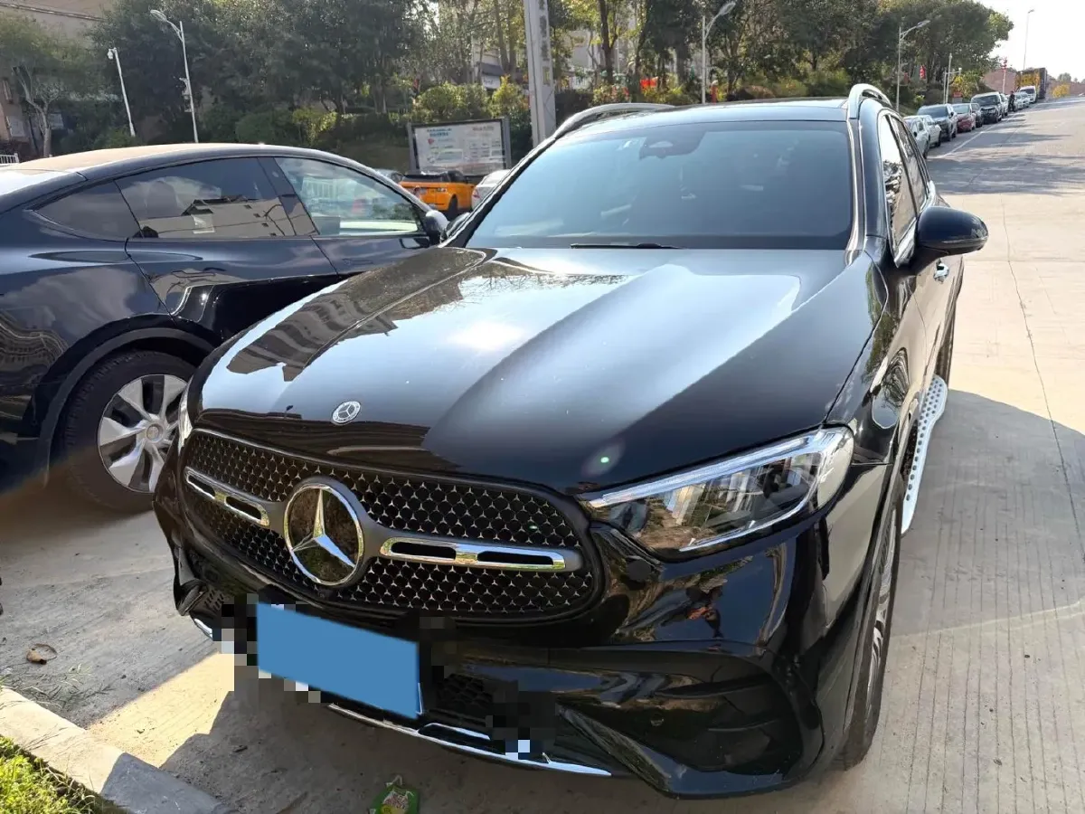 2024 Mercedes-Benz GLC Class 2.0T 258HP L4 9AT,autocango,china used car exporter,china ev exporter,chinese used car exporter,chinese used ev exporter