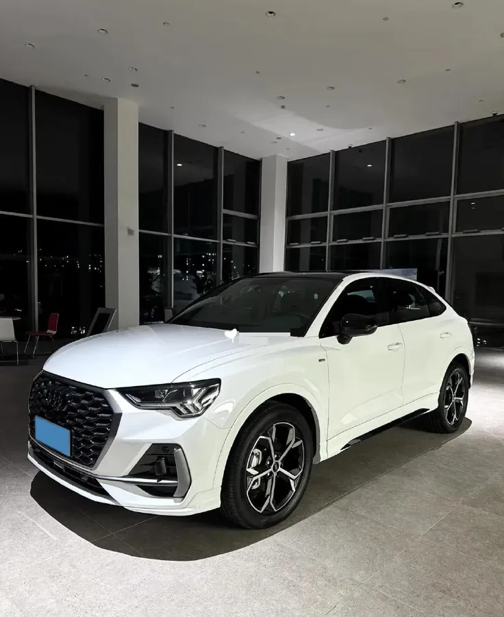 2021 Audi Q3 1.4T 150HP L4 7DCT,autocango,china used car exporter,china ev exporter,chinese used car exporter,chinese used ev exporter