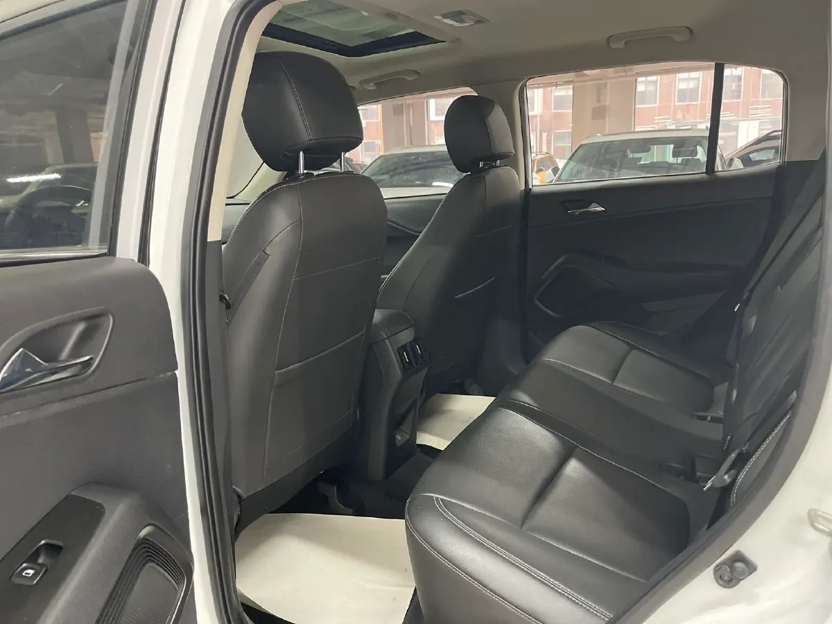 2021 Hyundai ix35 1.4T 140HP L4 7DCT,autocango,china used car exporter,china ev exporter,chinese used car exporter,chinese used ev exporter