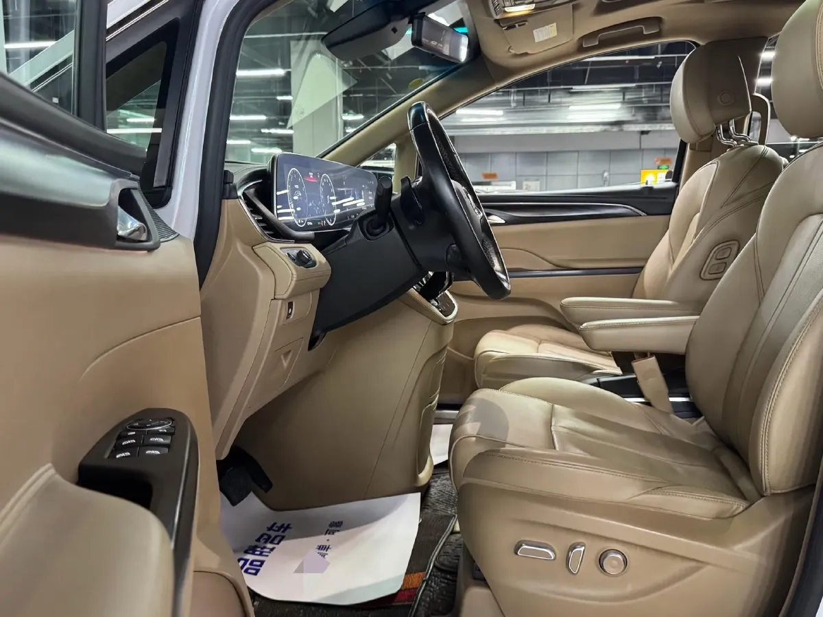 2020 Buick GL8 2.0T 237HP L4 9AT,autocango,china used car exporter,china ev exporter,chinese used car exporter,chinese used ev exporter