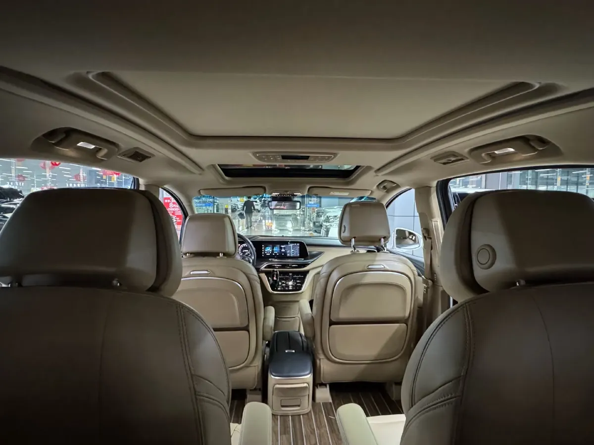 2020 Buick GL8 2.0T 237HP L4 9AT,autocango,china used car exporter,china ev exporter,chinese used car exporter,chinese used ev exporter