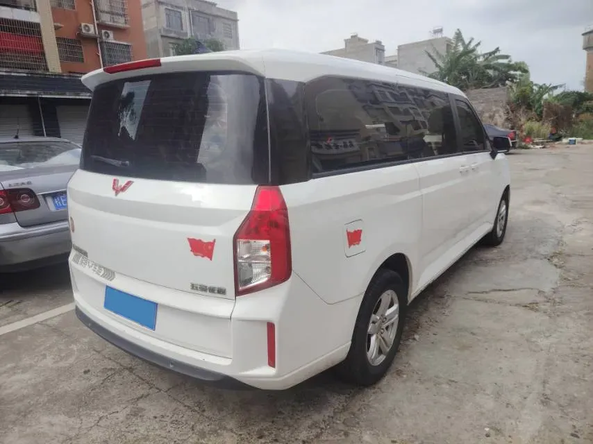 2021 WuLing ZhengChen 1.5T 147HP L4 6MT,autocango,china used car exporter,china ev exporter,chinese used car exporter,chinese used ev exporter