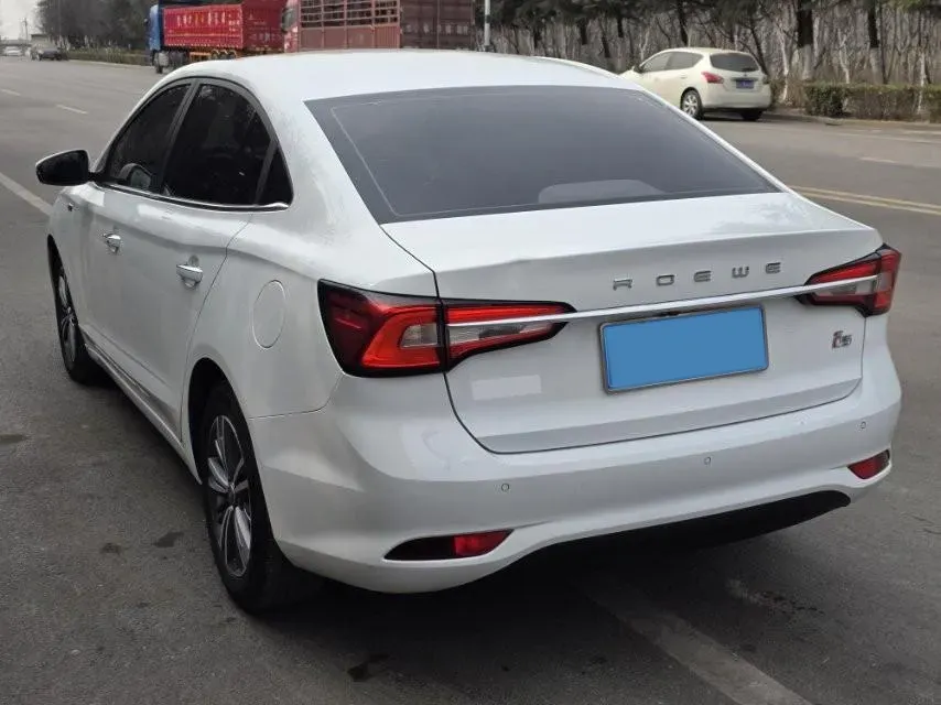 2019 Roewe i5 1.5L 120HP L4 5MT,autocango,china used car exporter,china ev exporter,chinese used car exporter,chinese used ev exporter